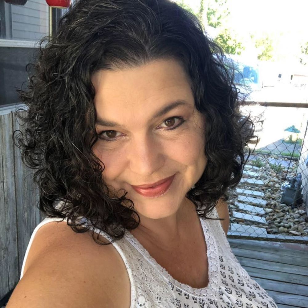 Meet your Posher, Angeline